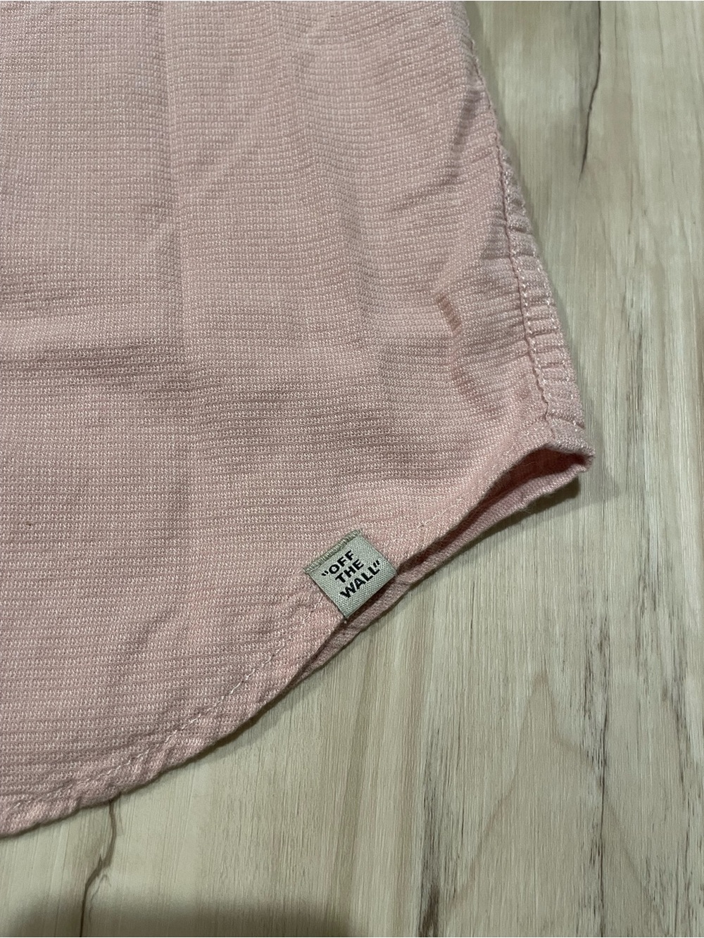 VANS Men's medium Short Sleeve Button Front Shirt Gray Pink - Picture 6 of 9